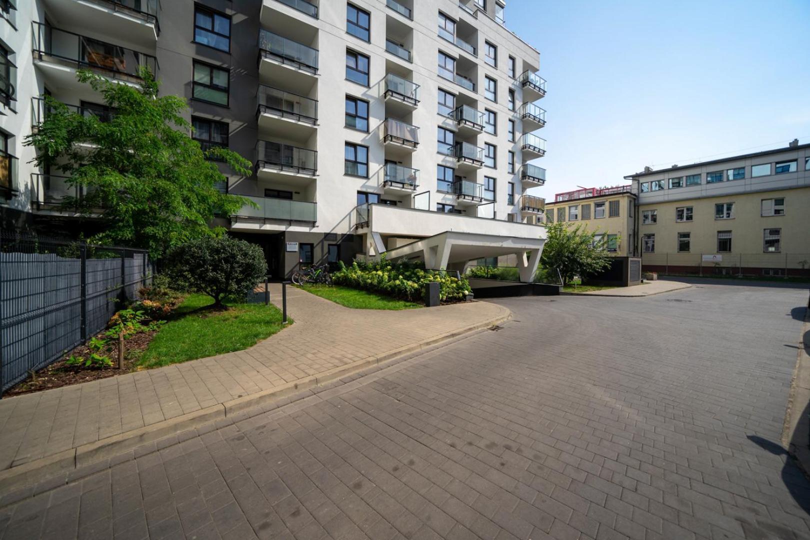 Skierniewicka Apt - Parking, Workspace, Balcony - By Rentujemy Warsaw Exterior photo