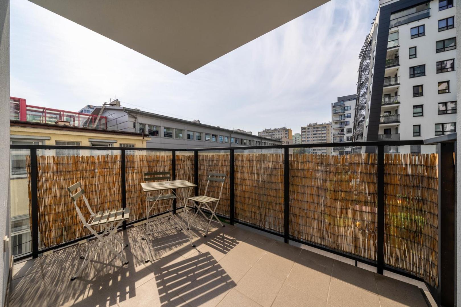 Skierniewicka Apt - Parking, Workspace, Balcony - By Rentujemy Warsaw Exterior photo